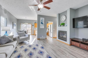 Updated Omaha Condo - 15 Miles to Downtown!